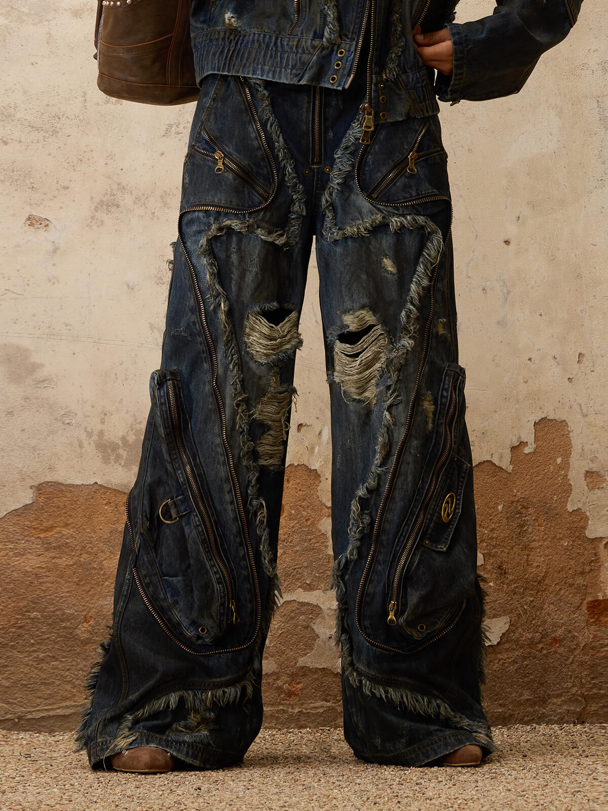 Personsoul Aliens Dirty Ripped Denim Jeans