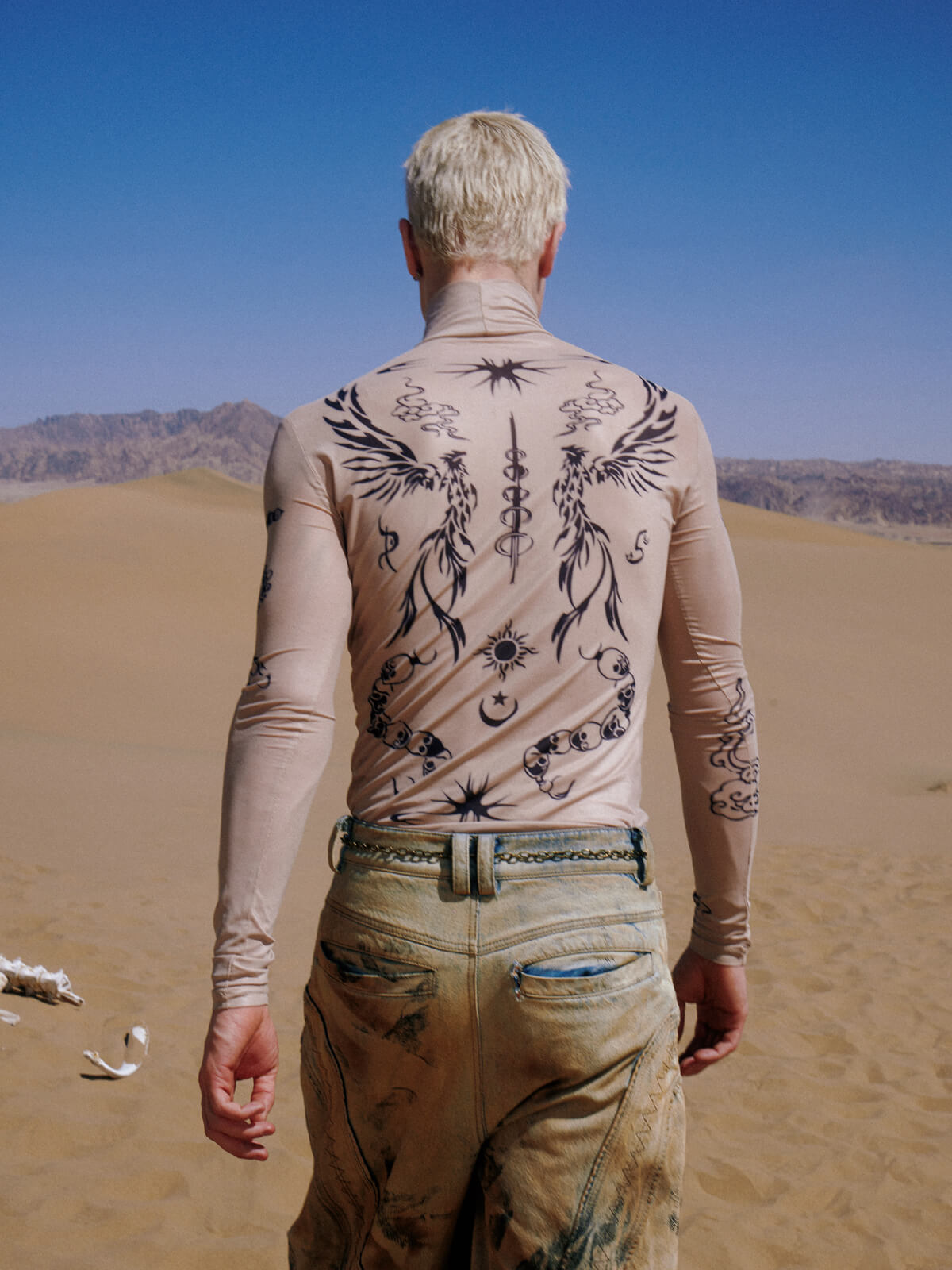 Personsoul Desert Totem-Inspired Skin Highneck Top